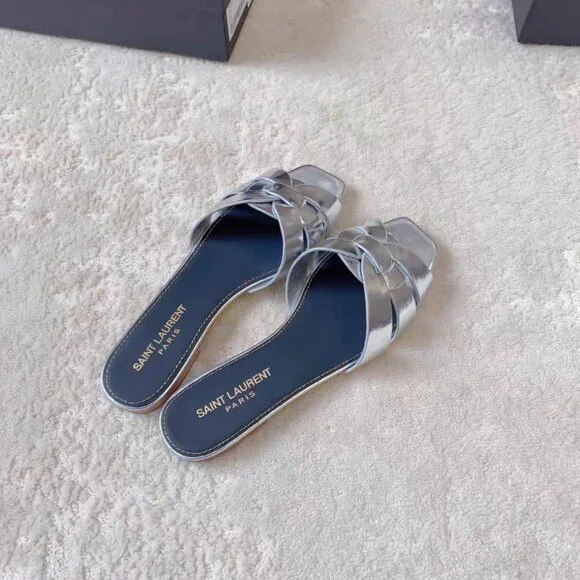 Saint Laurent Silver Leather Tribute Flat Mules - Picture 3 of 7